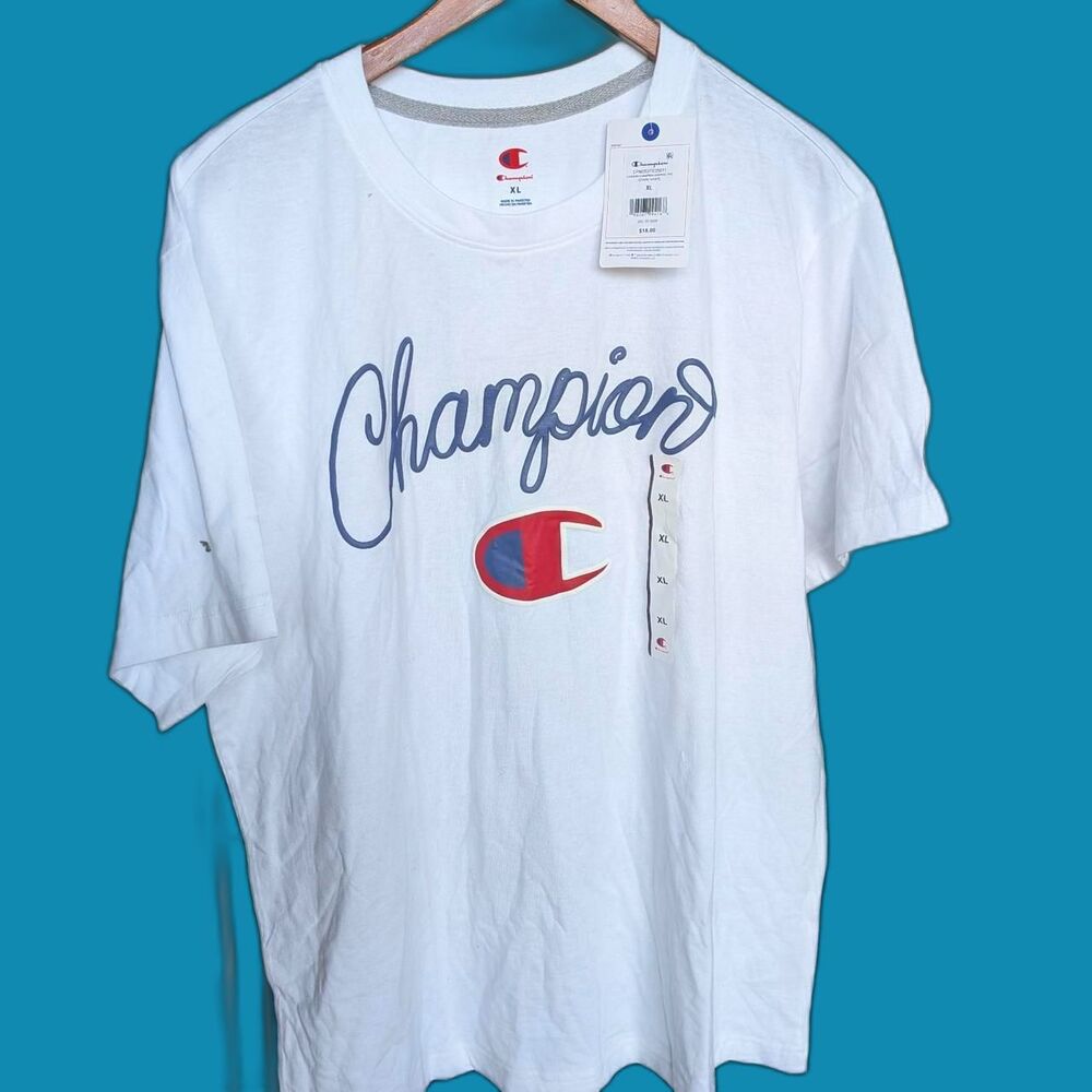 Champion Men's White Short-Sleeve Red Script Graphic T-shirt XL